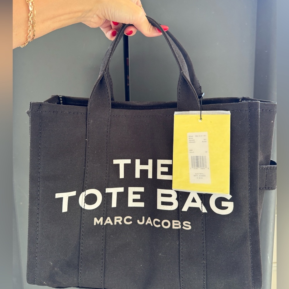 Marc Jacob’s tote bag